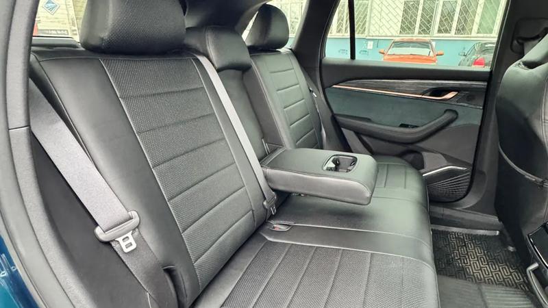 Авточехлы для Geely Monjaro (2021+)